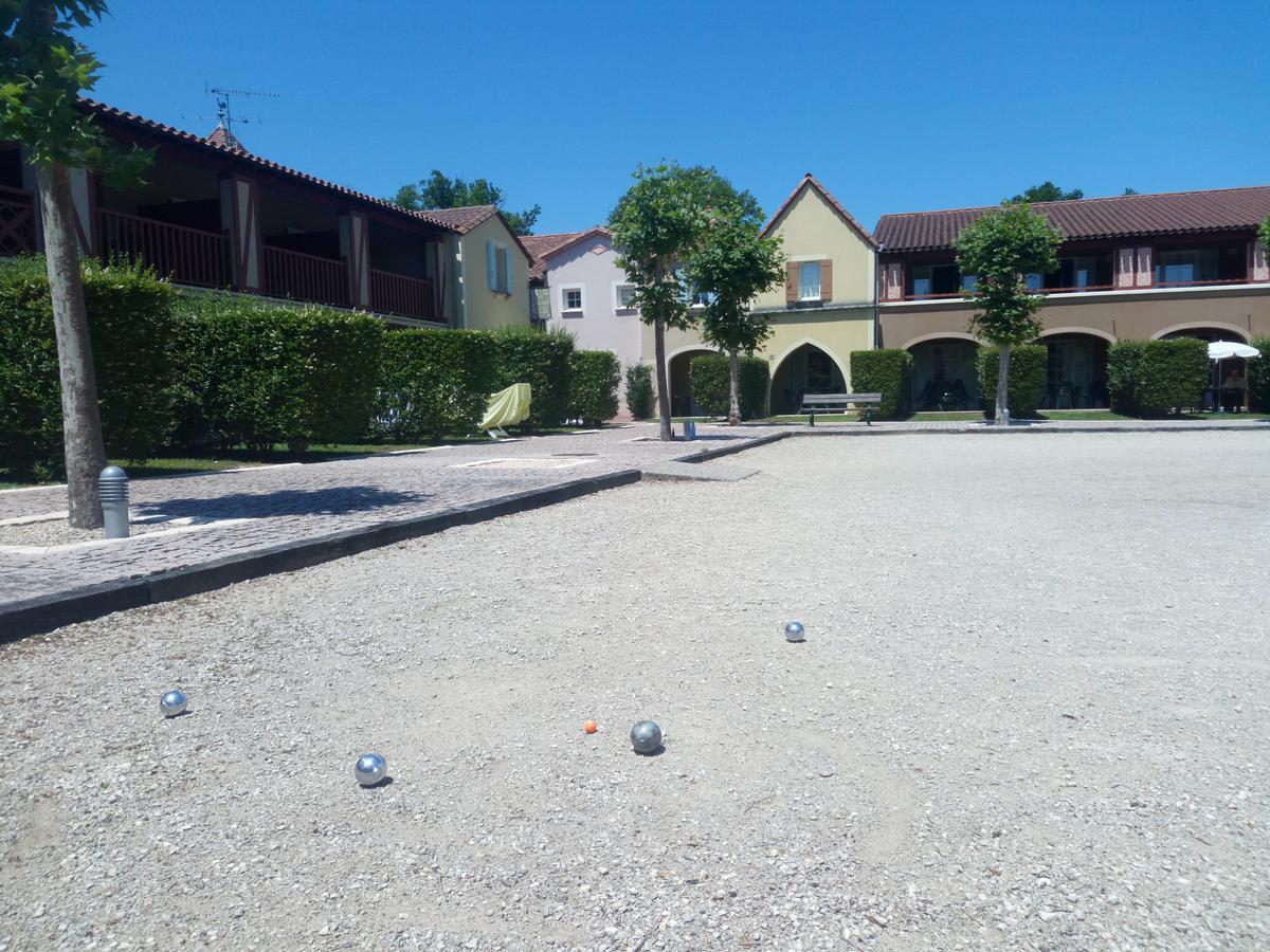 Résidence Lac Mondésir Monflanquin Esterno foto